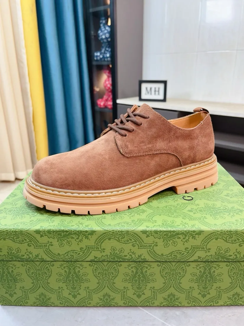 Men's shoes 💰500🌸🌸 (GUCCI) [can be made without label] G's new business boots are full-layer calfskin embossed with classic diamond pattern craftsmanship. They are high-end and classy, ​​versatile and have a full three-dimensional feel. They use raw rubber non-slip outsole. If you look closely, you will be addicted to the leather. You can't extricate yourself ~ the best on the market.          Fabric: Cowhide/Embossed Lining: Cowhide.          Please make a note when placing an order, size: 38-44 (37, 45, 46 can be customized and cannot be returned or exchanged)